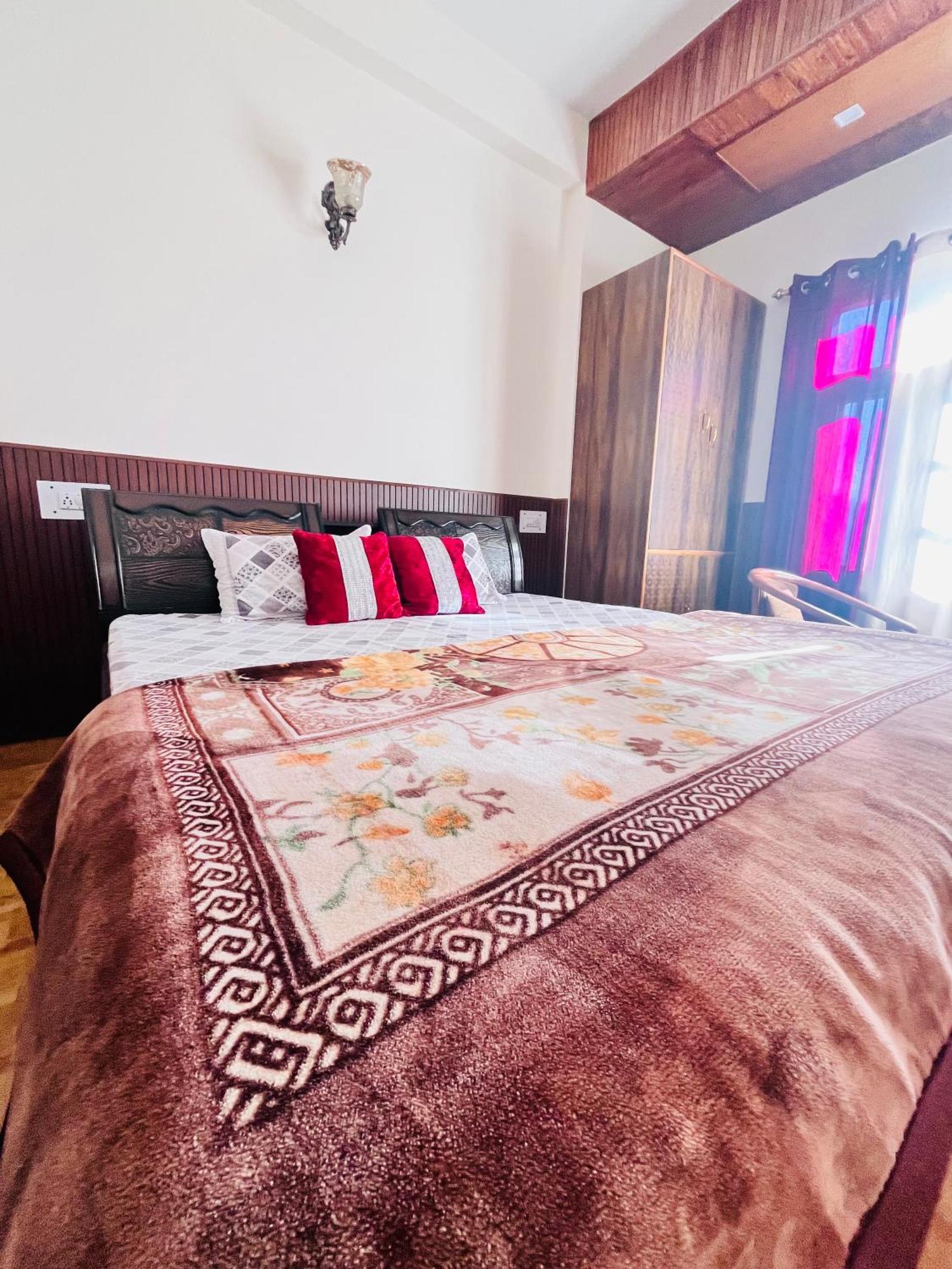 Residence Inn Homestay Shimla Exterior photo